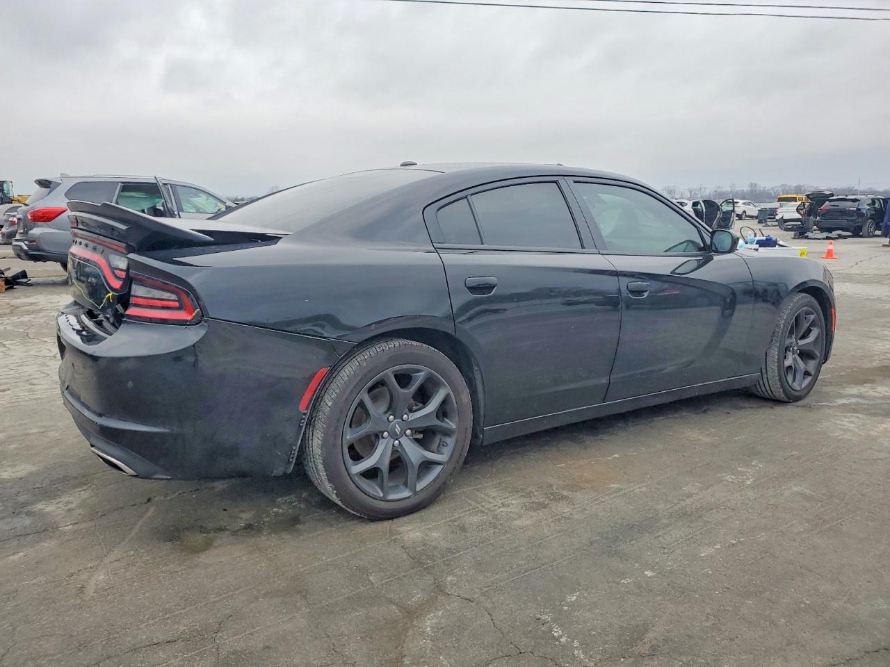 2020 DODGE CHARGER SXT photo 5
