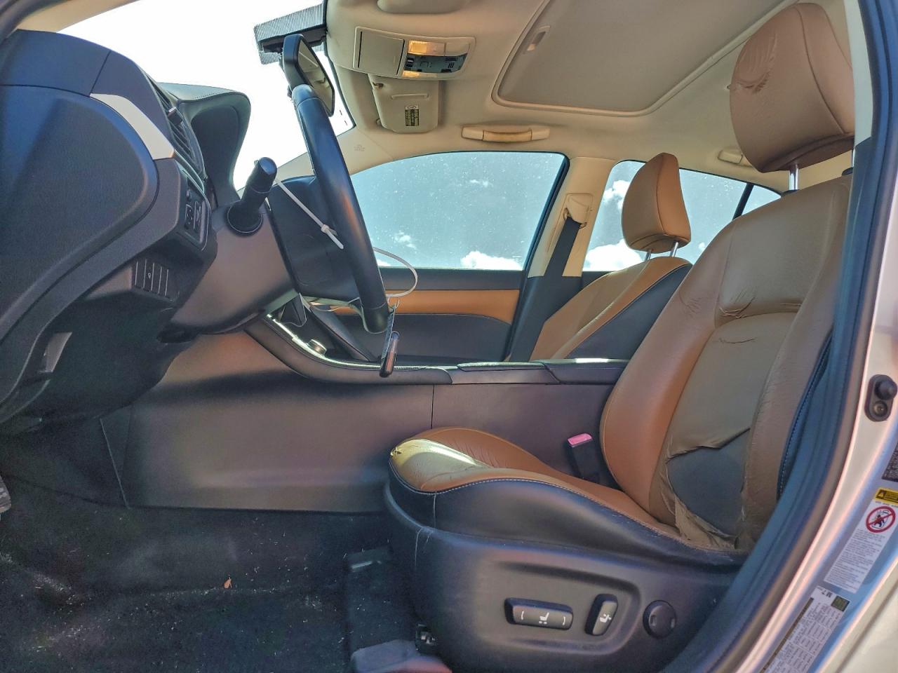 2015 LEXUS CT 200 photo 7