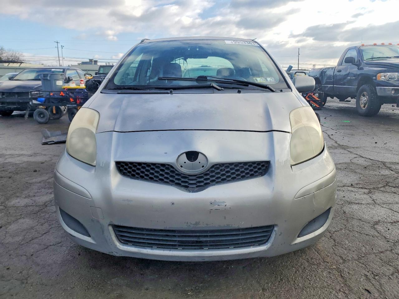2009 TOYOTA YARIS photo 5