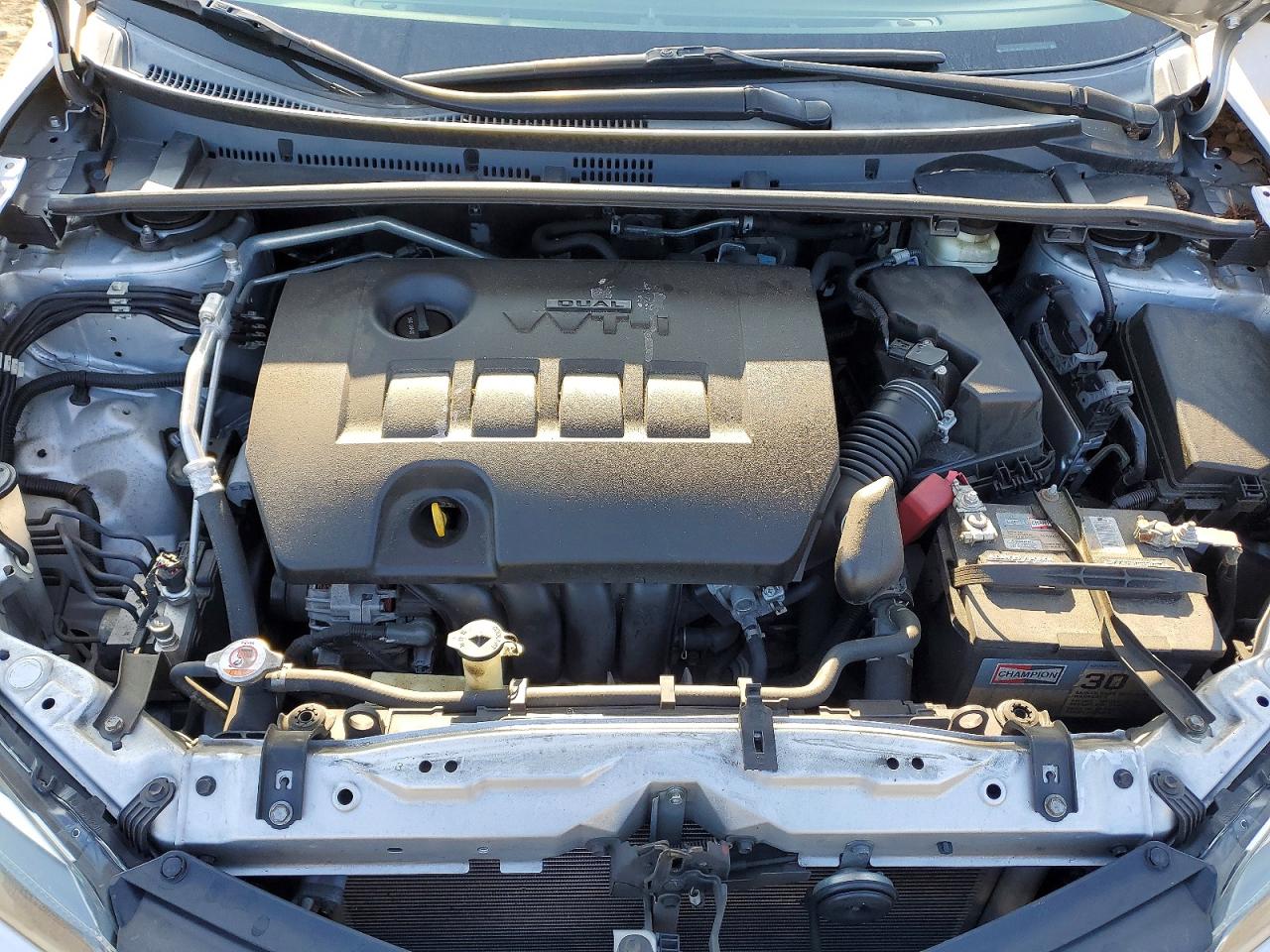 2019 TOYOTA COROLLA L photo 31