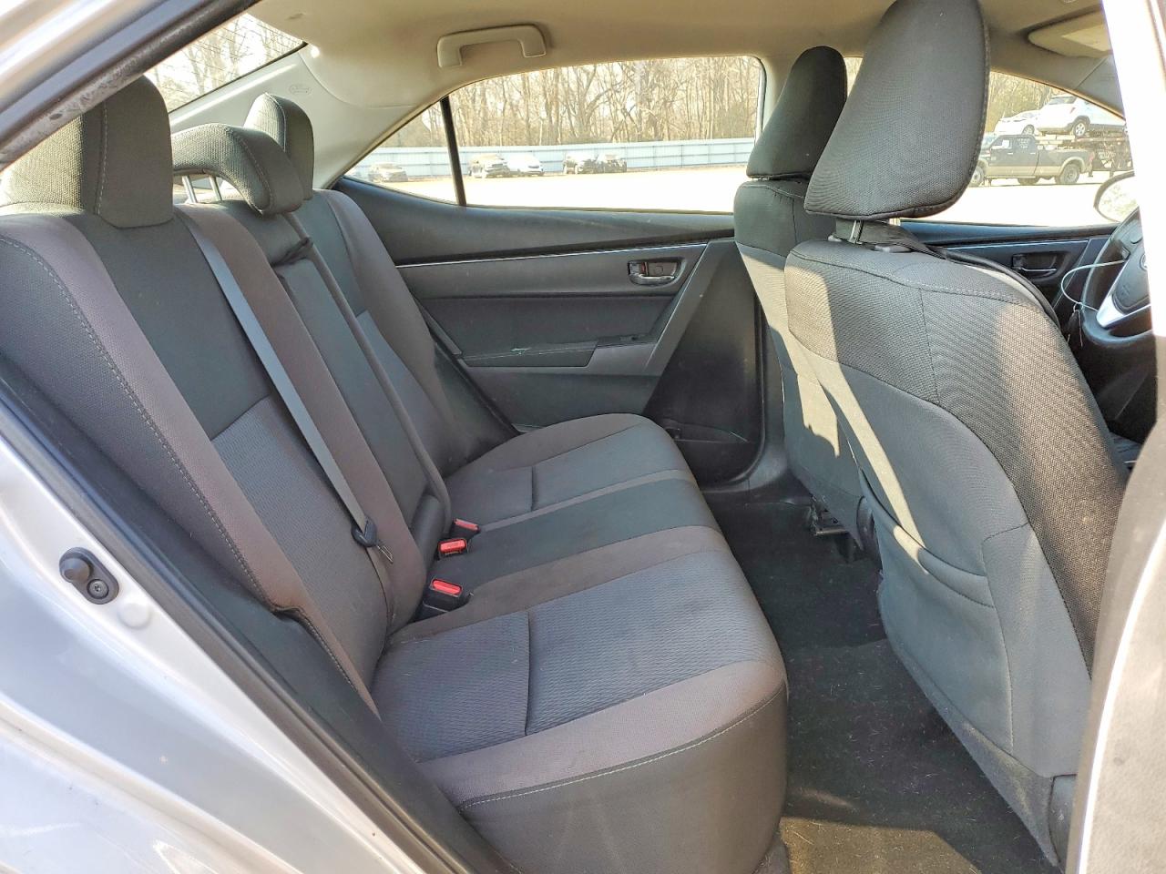 2019 TOYOTA COROLLA L photo 28