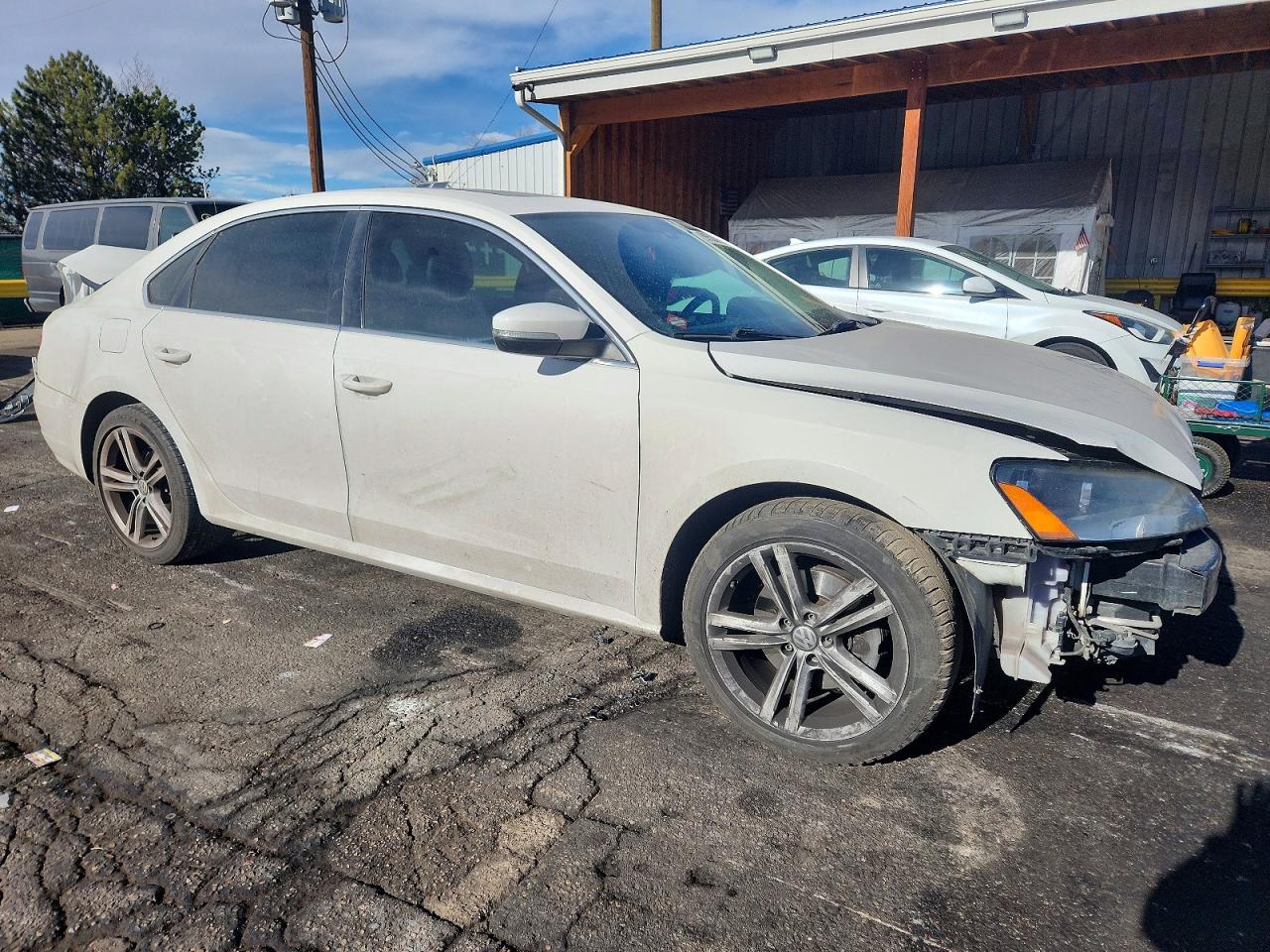 2014 VOLKSWAGEN PASSAT SE photo 4