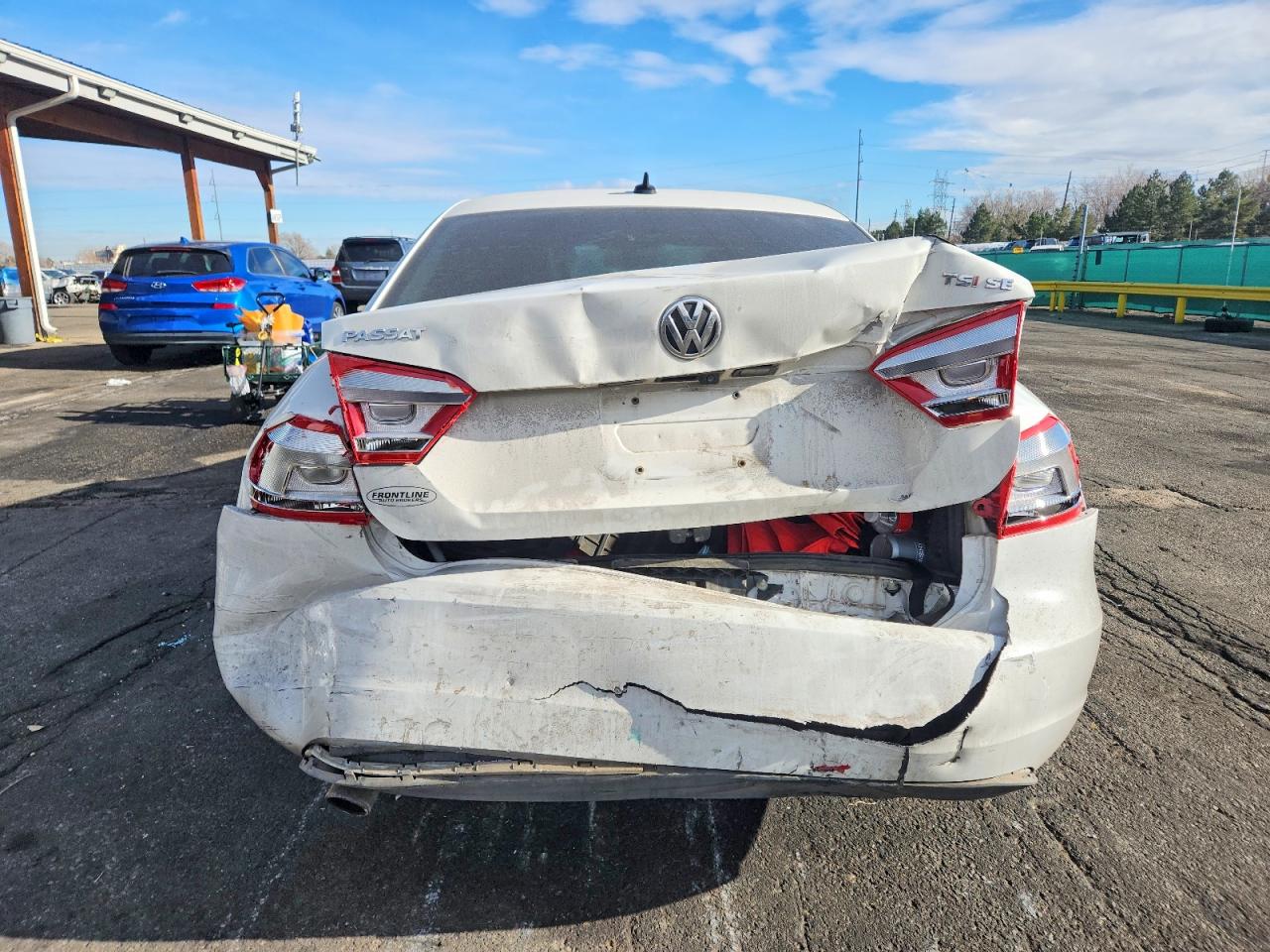 2014 VOLKSWAGEN PASSAT SE photo 6