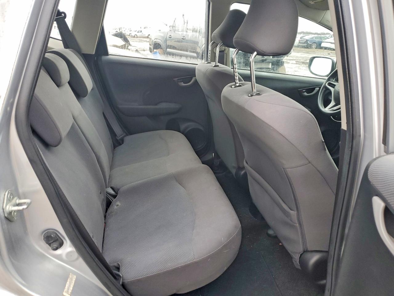 2013 HONDA FIT photo 10