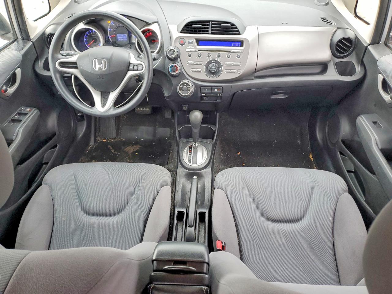 2013 HONDA FIT photo 8