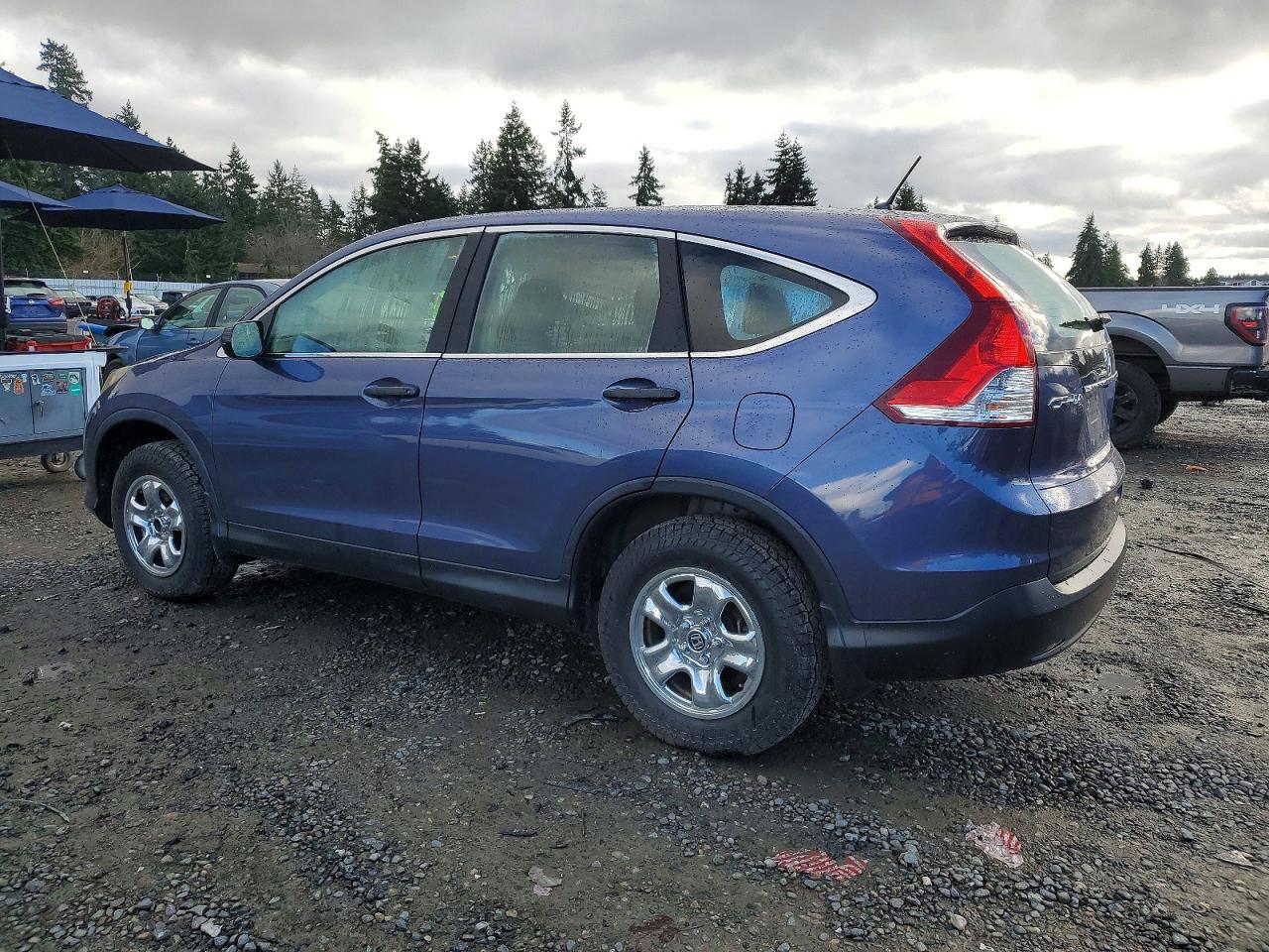 2013 HONDA CR-V LX photo 2