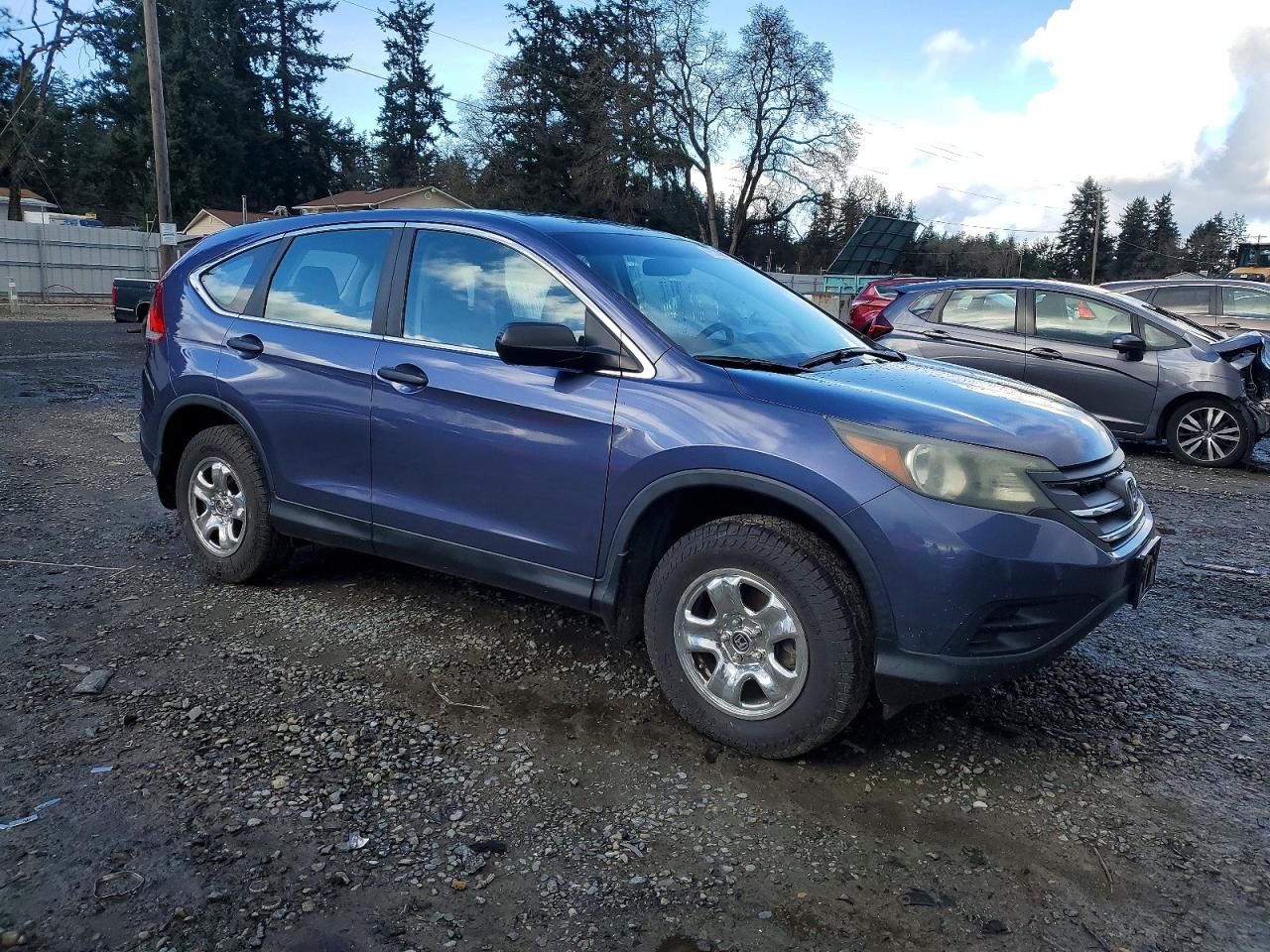 2013 HONDA CR-V LX photo 4