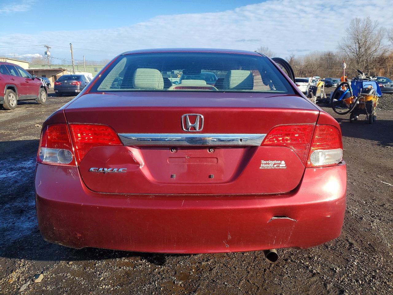 2011 HONDA CIVIC LX photo 6