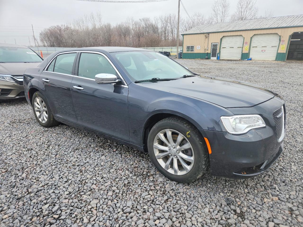 2018 CHRYSLER 300 LIMITED photo 4
