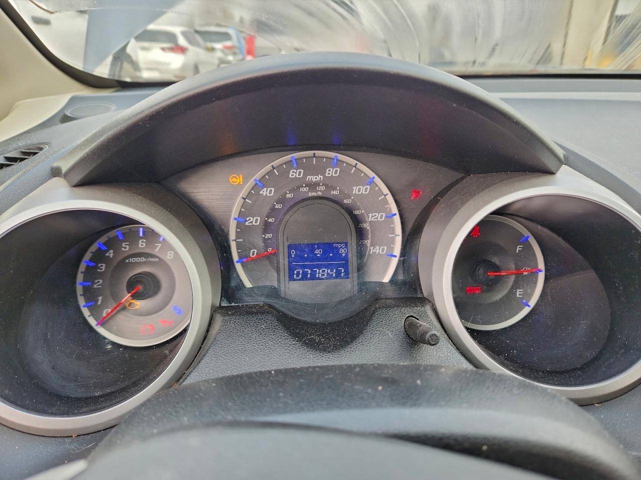 2013 HONDA FIT photo 9