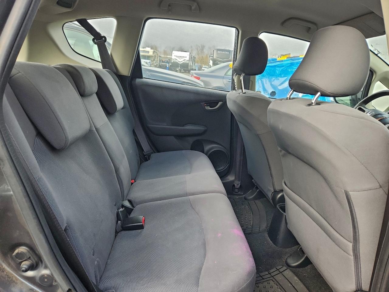 2013 HONDA FIT photo 10