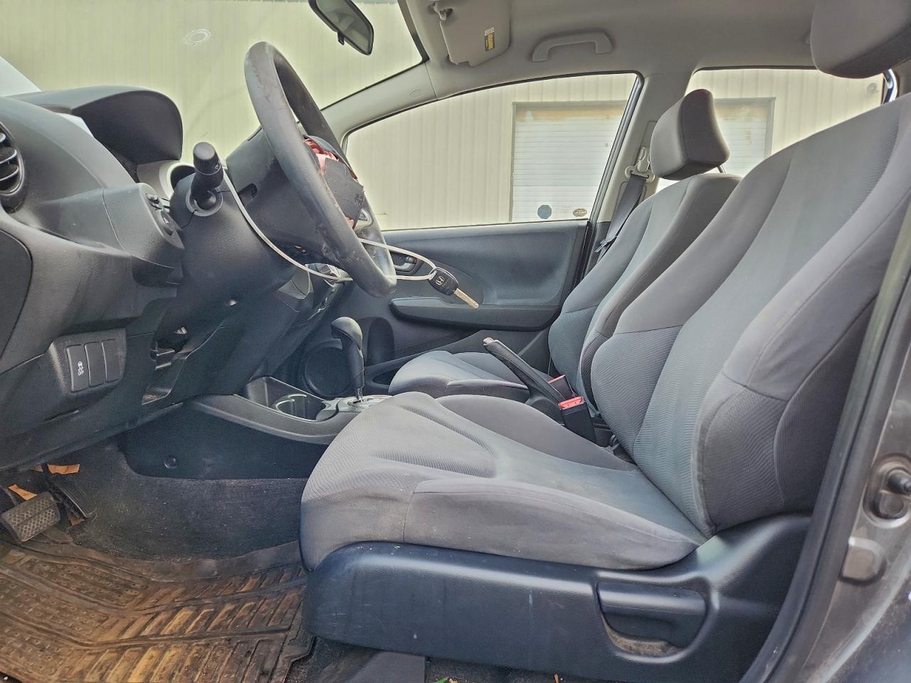2013 HONDA FIT photo 7