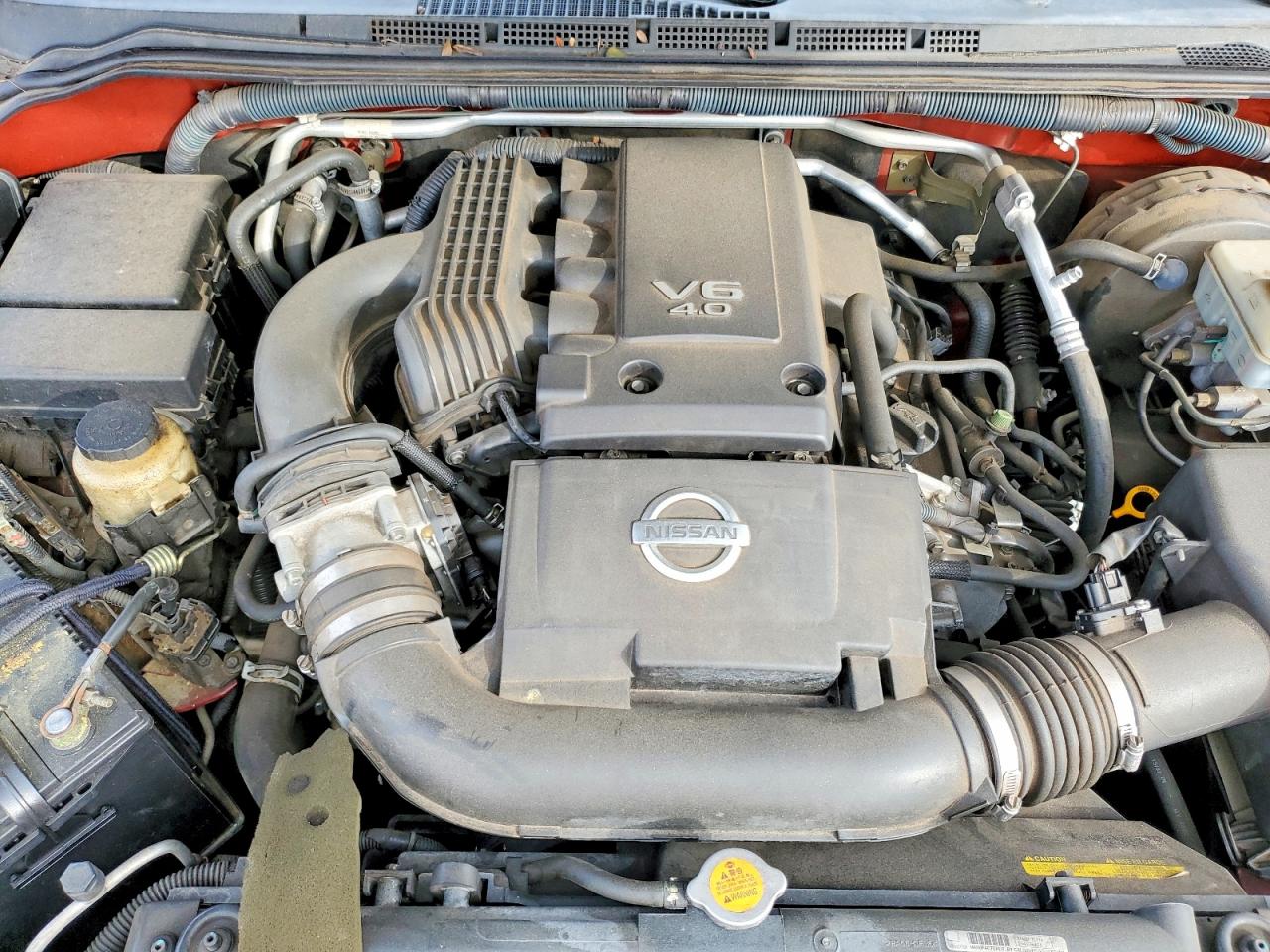 2010 NISSAN FRONTIER CREW CAB SE photo 11