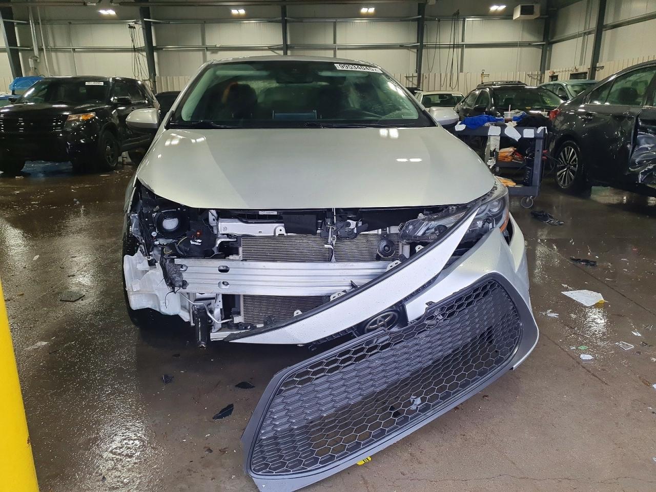 2021 TOYOTA COROLLA LE photo 5