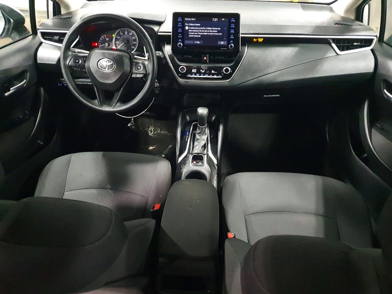 2021 TOYOTA COROLLA LE photo 8
