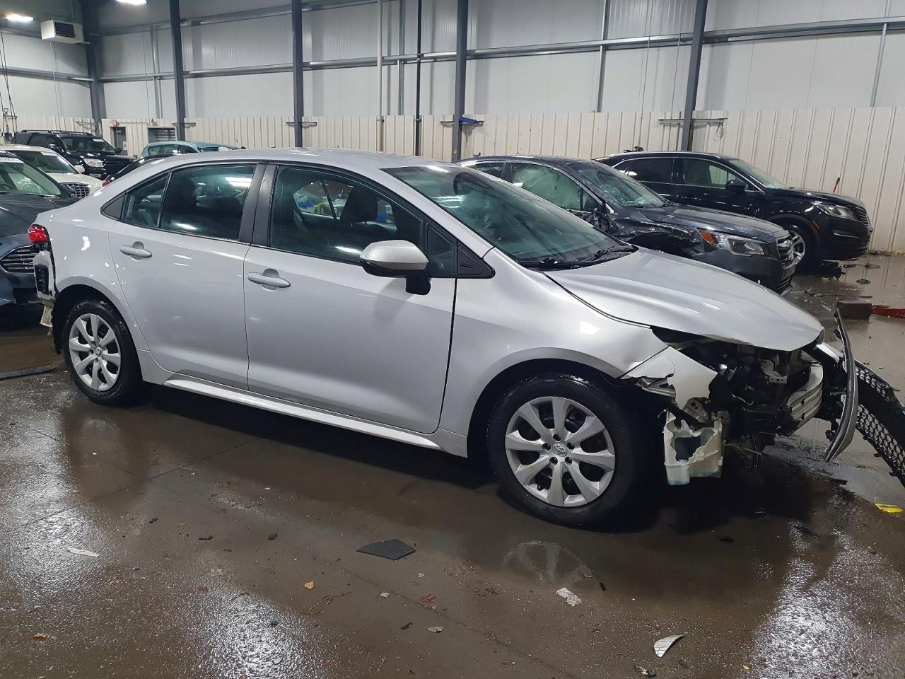 2021 TOYOTA COROLLA LE photo 4