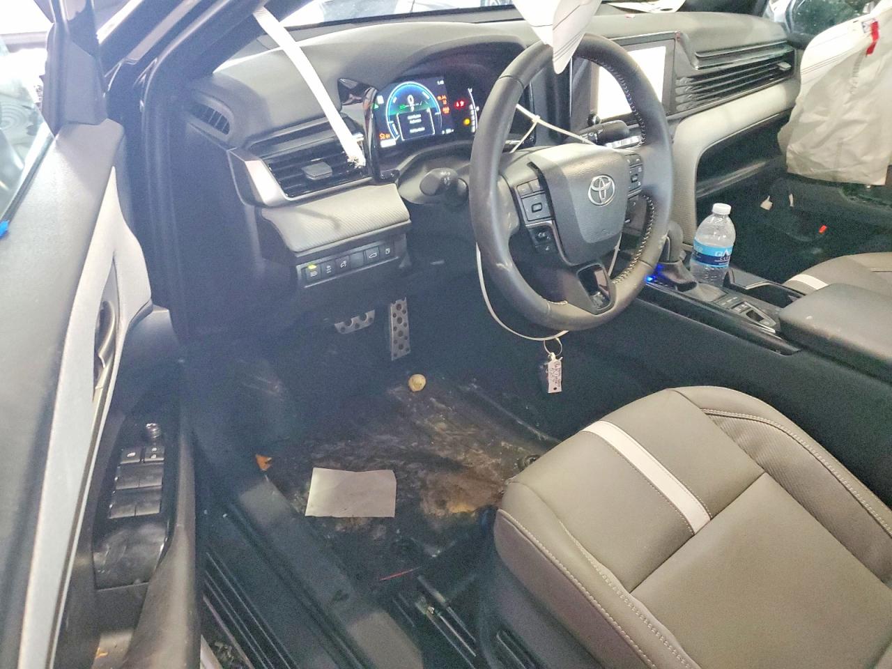 2026 TOYOTA CAMRY XSE photo 8