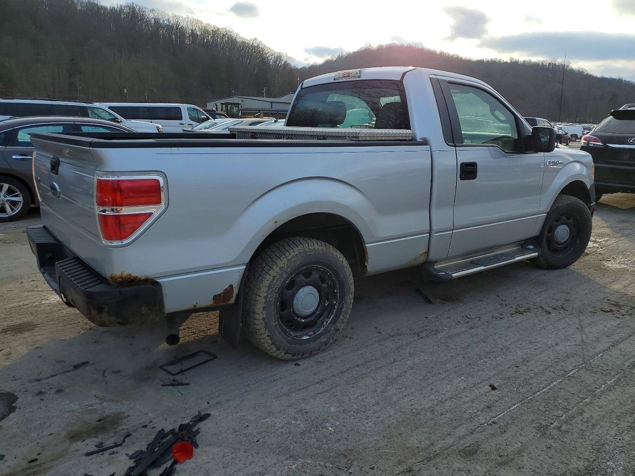 2010 FORD F150 photo 3