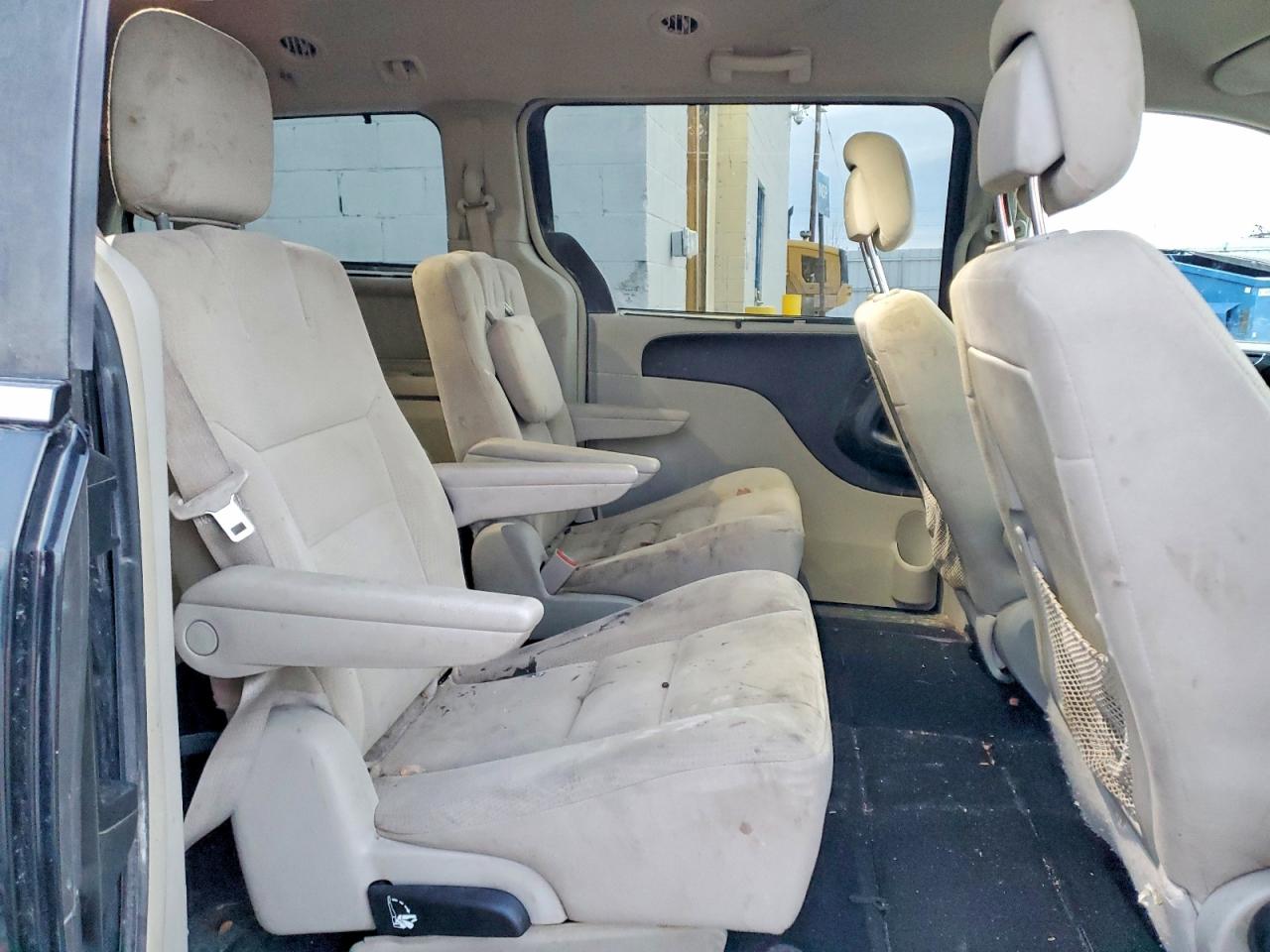 2015 CHRYSLER TOWN & COUNTRY TOURING photo 21