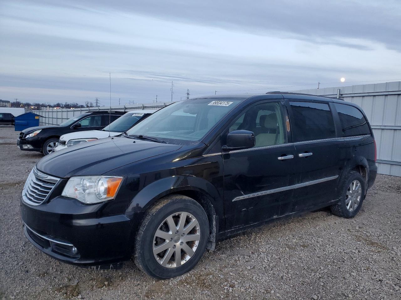 2015 CHRYSLER TOWN & COUNTRY