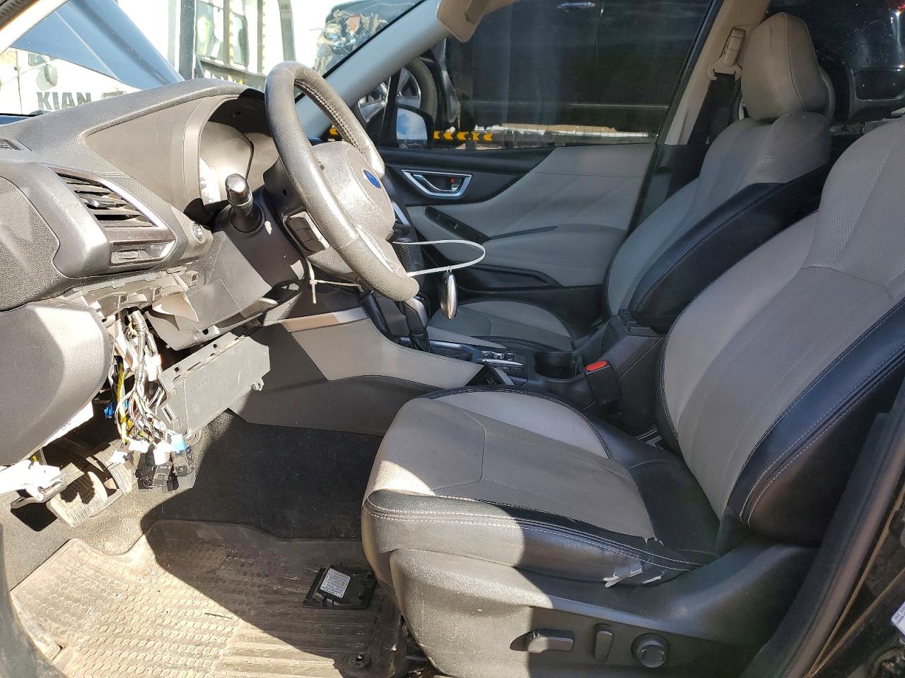 2019 SUBARU FORESTER LIMITED photo 7