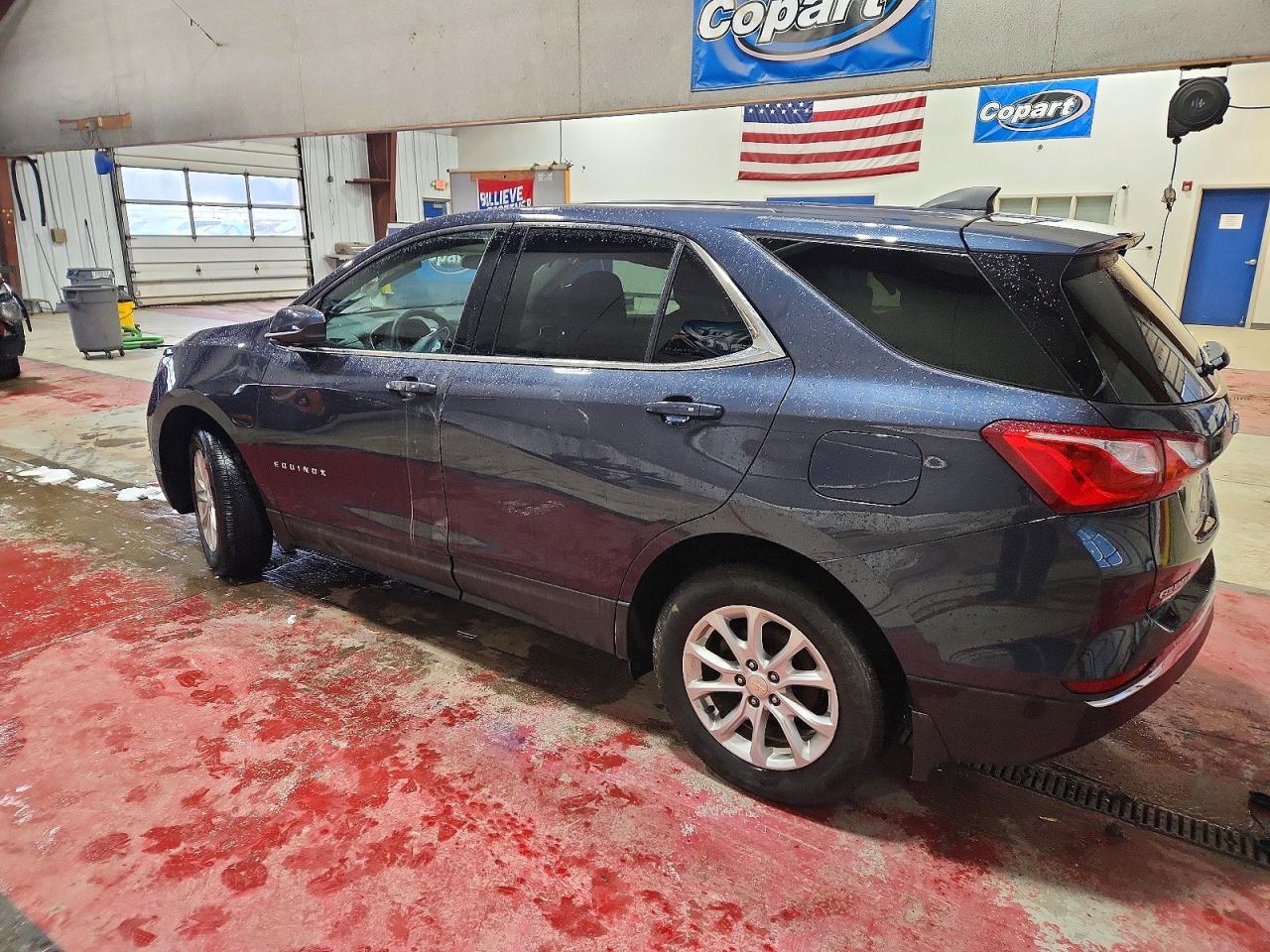 2018 CHEVROLET EQUINOX LT photo 2
