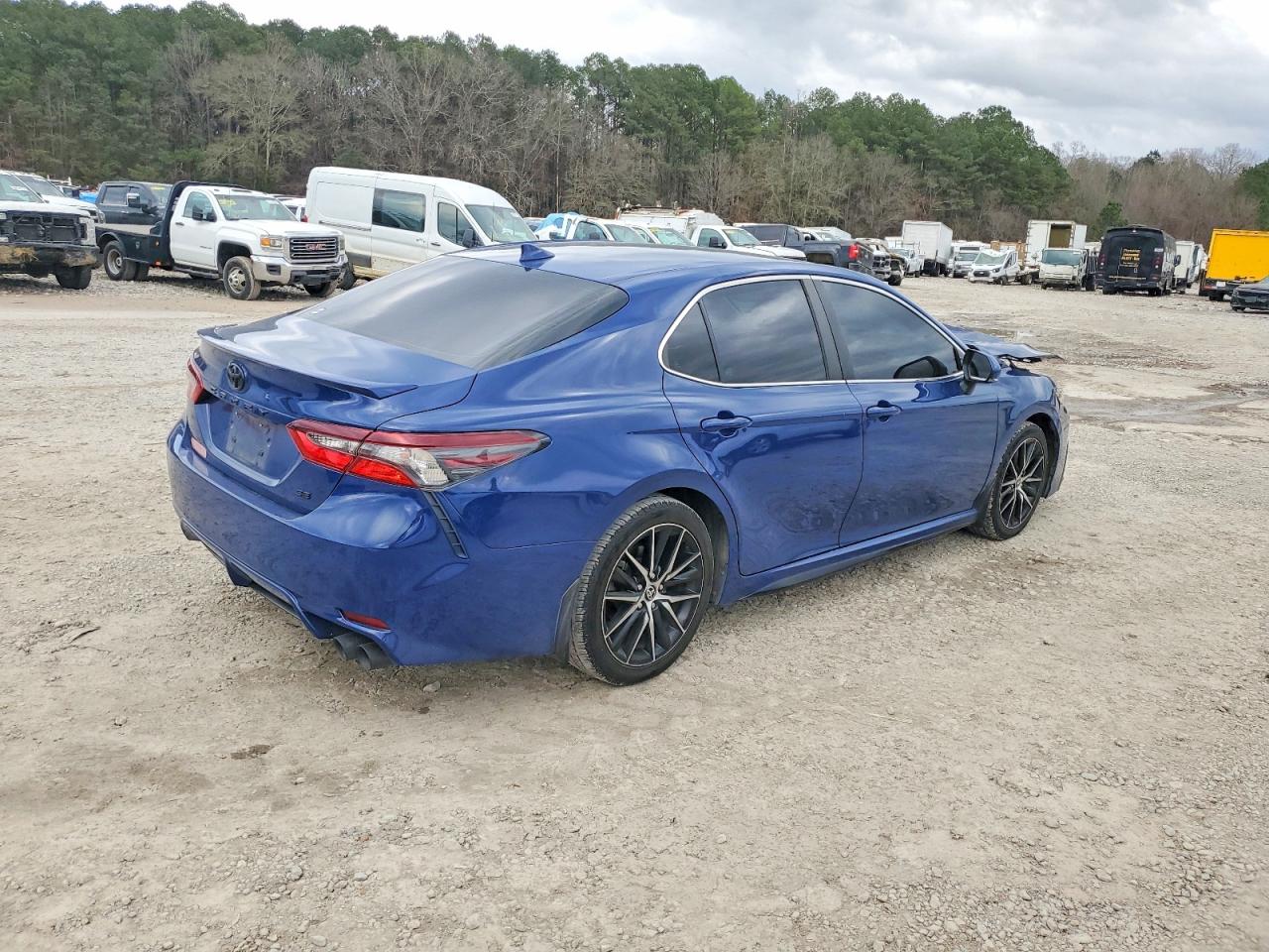 2023 TOYOTA CAMRY SE NIGHT SHADE photo 3