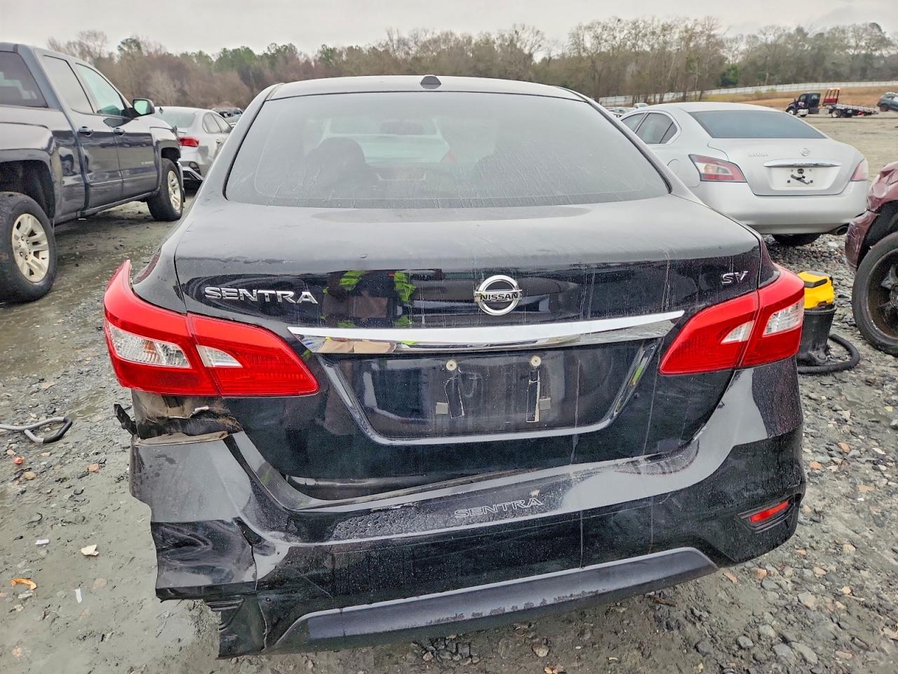 2016 NISSAN SENTRA S photo 6