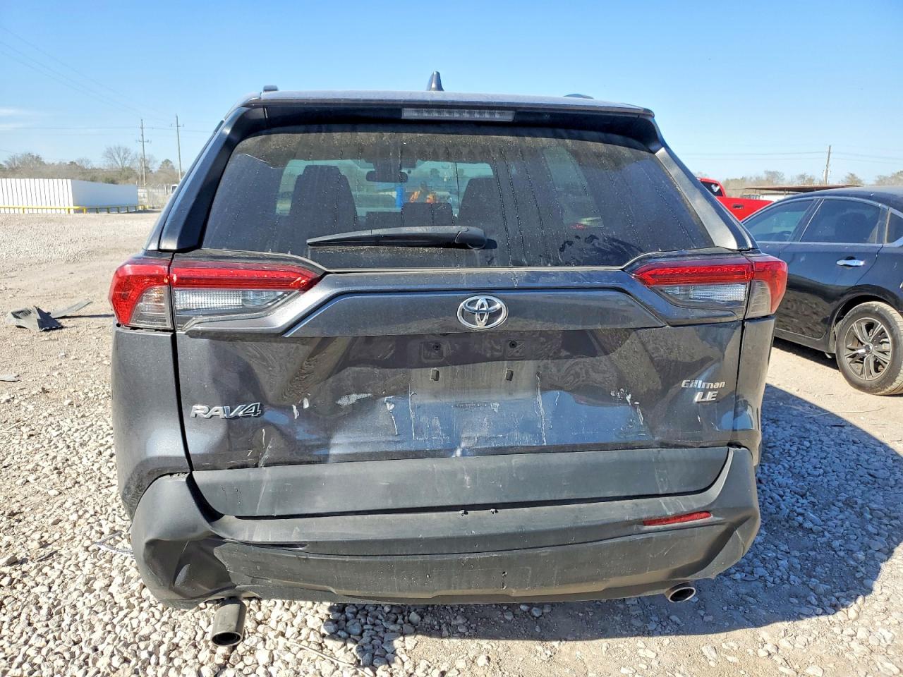 2021 TOYOTA RAV4 LE photo 6