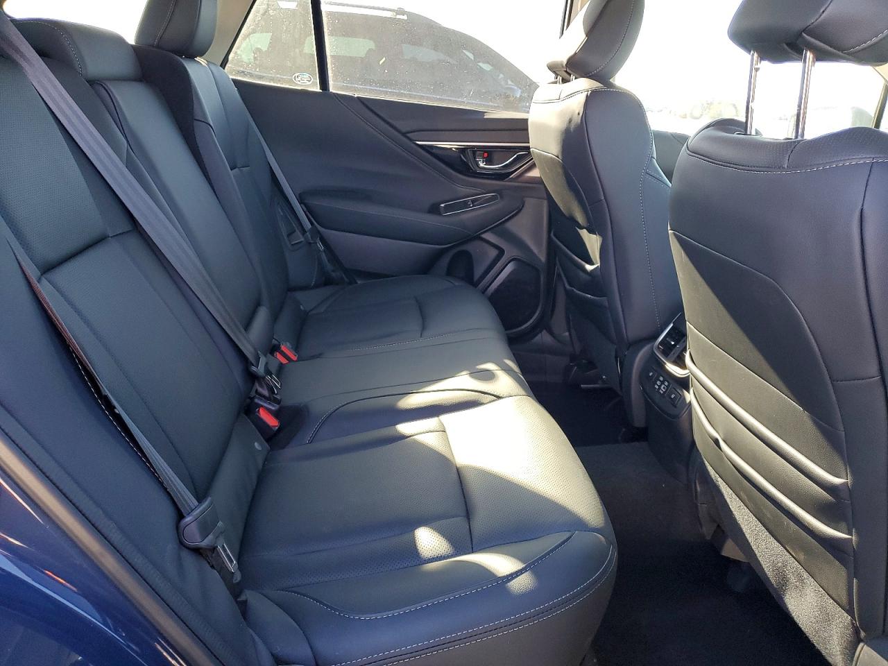 2025 SUBARU OUTBACK TOURING photo 11