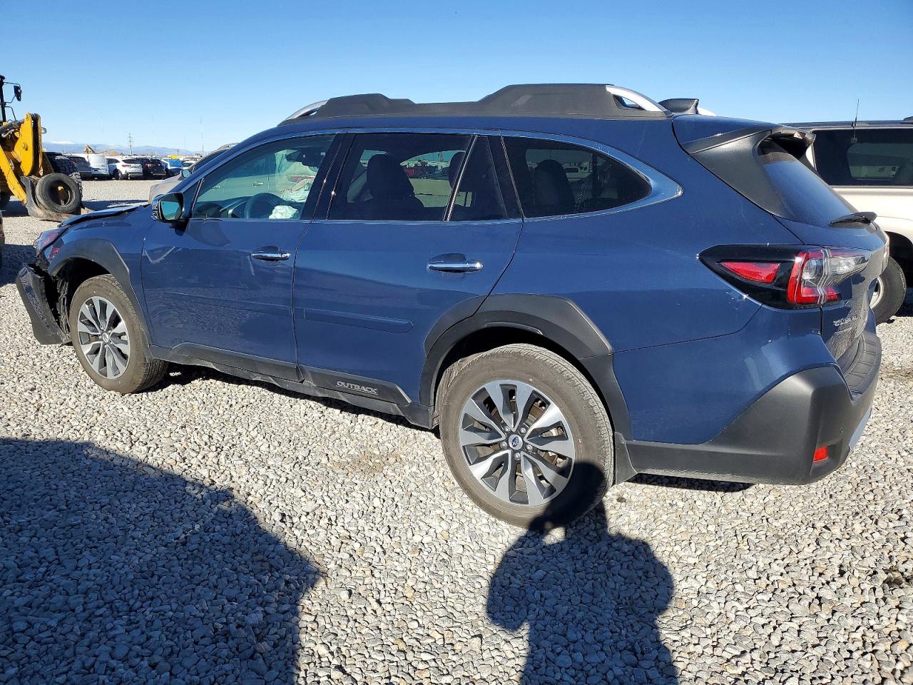 2025 SUBARU OUTBACK TOURING photo 2