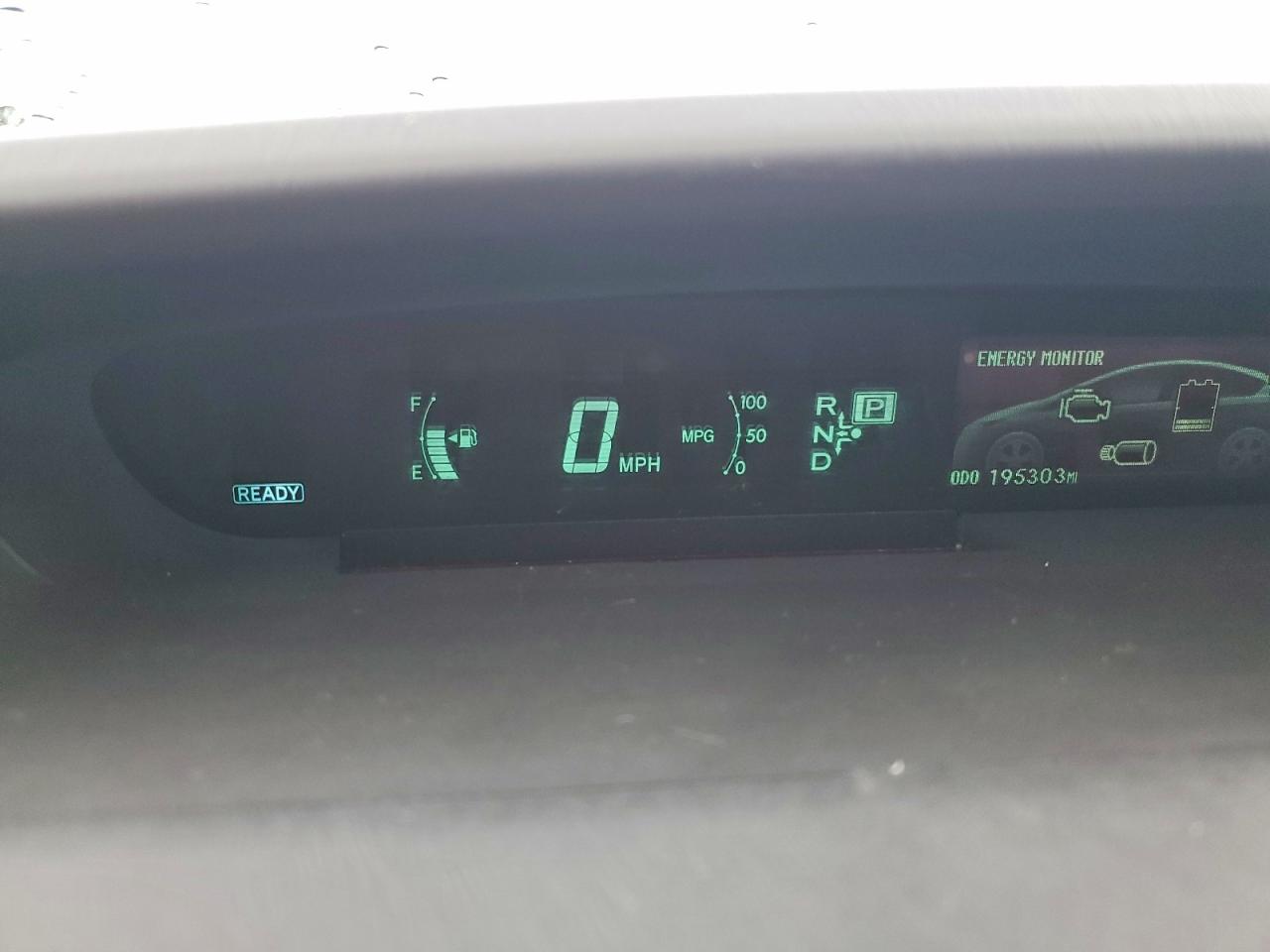 2013 TOYOTA PRIUS photo 9