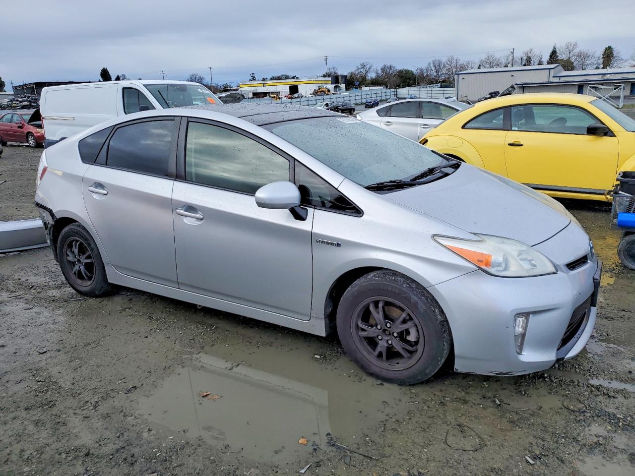 2013 TOYOTA PRIUS photo 4