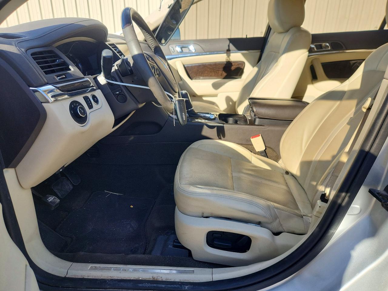 2014 LINCOLN MKS photo 7
