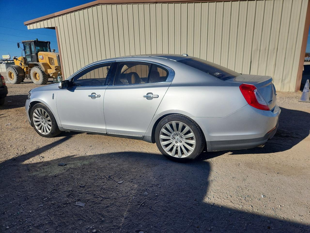 2014 LINCOLN MKS photo 2
