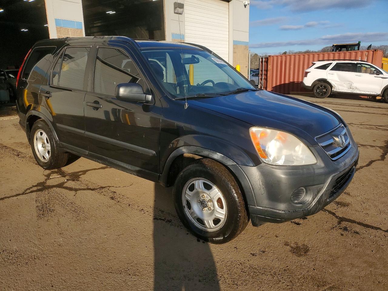 2005 HONDA CR-V LX photo 4