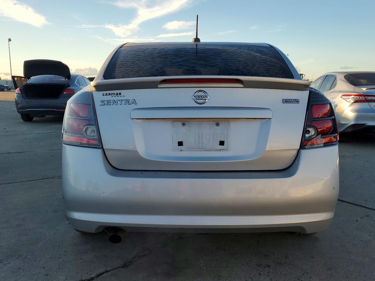 2012 NISSAN SENTRA 2.0 photo 6