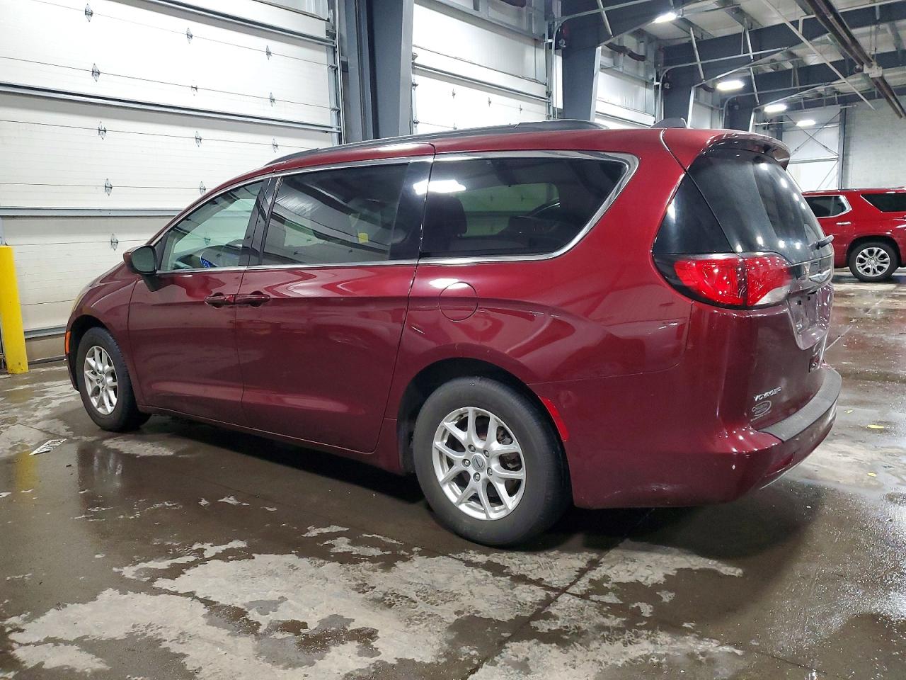 2021 CHRYSLER VOYAGER LXI photo 2