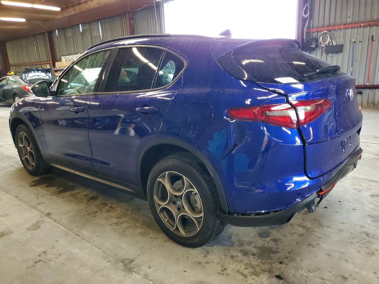 2022 ALFA ROMEO STELVIO photo 3