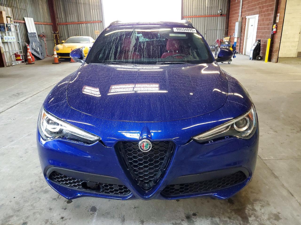 2022 ALFA ROMEO STELVIO photo 9