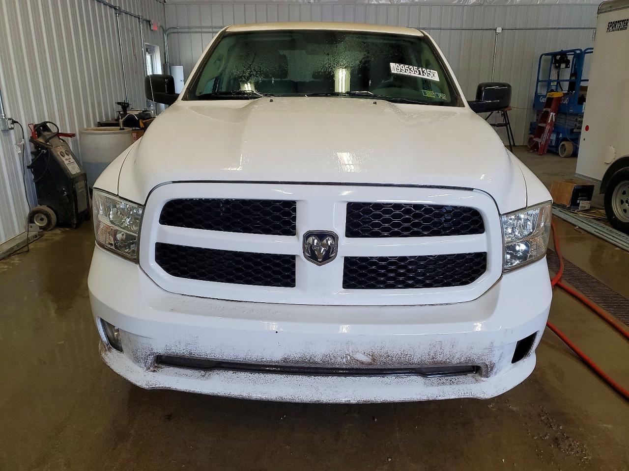 2018 RAM 1500 ST photo 9
