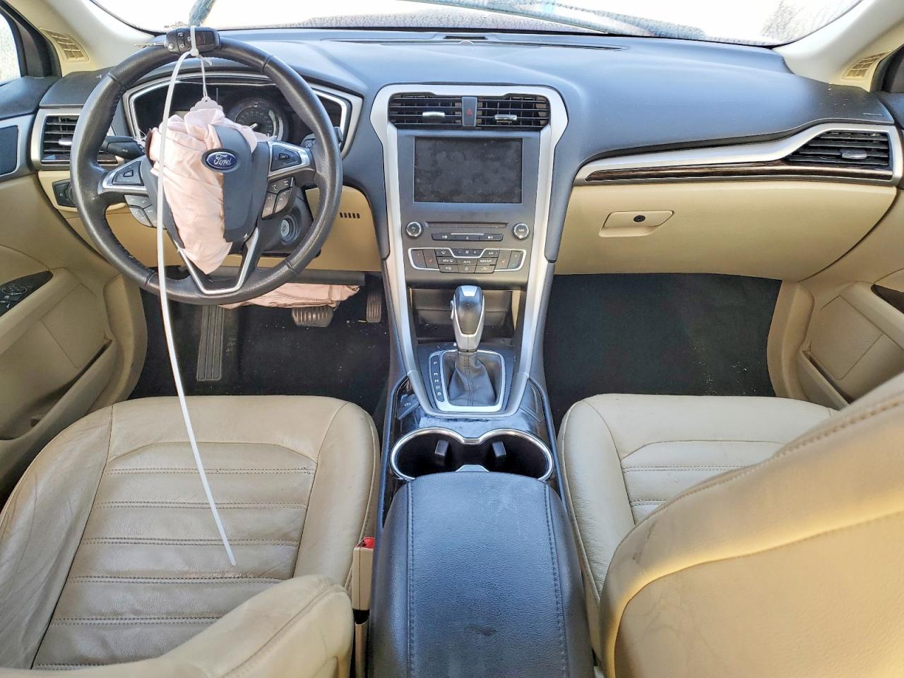 2016 FORD FUSION SE photo 8