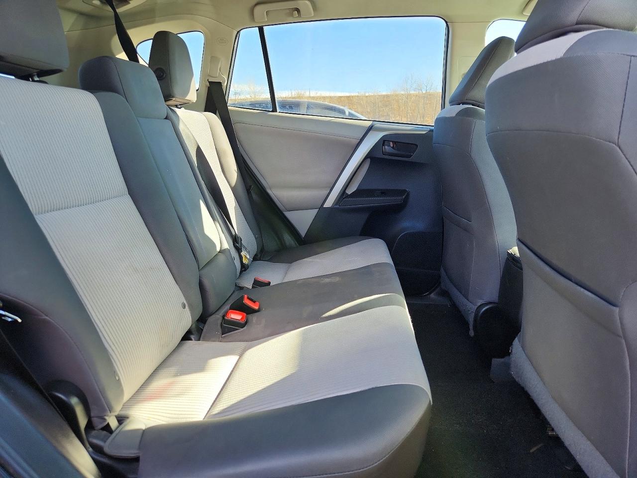 2013 TOYOTA RAV4 LE photo 11