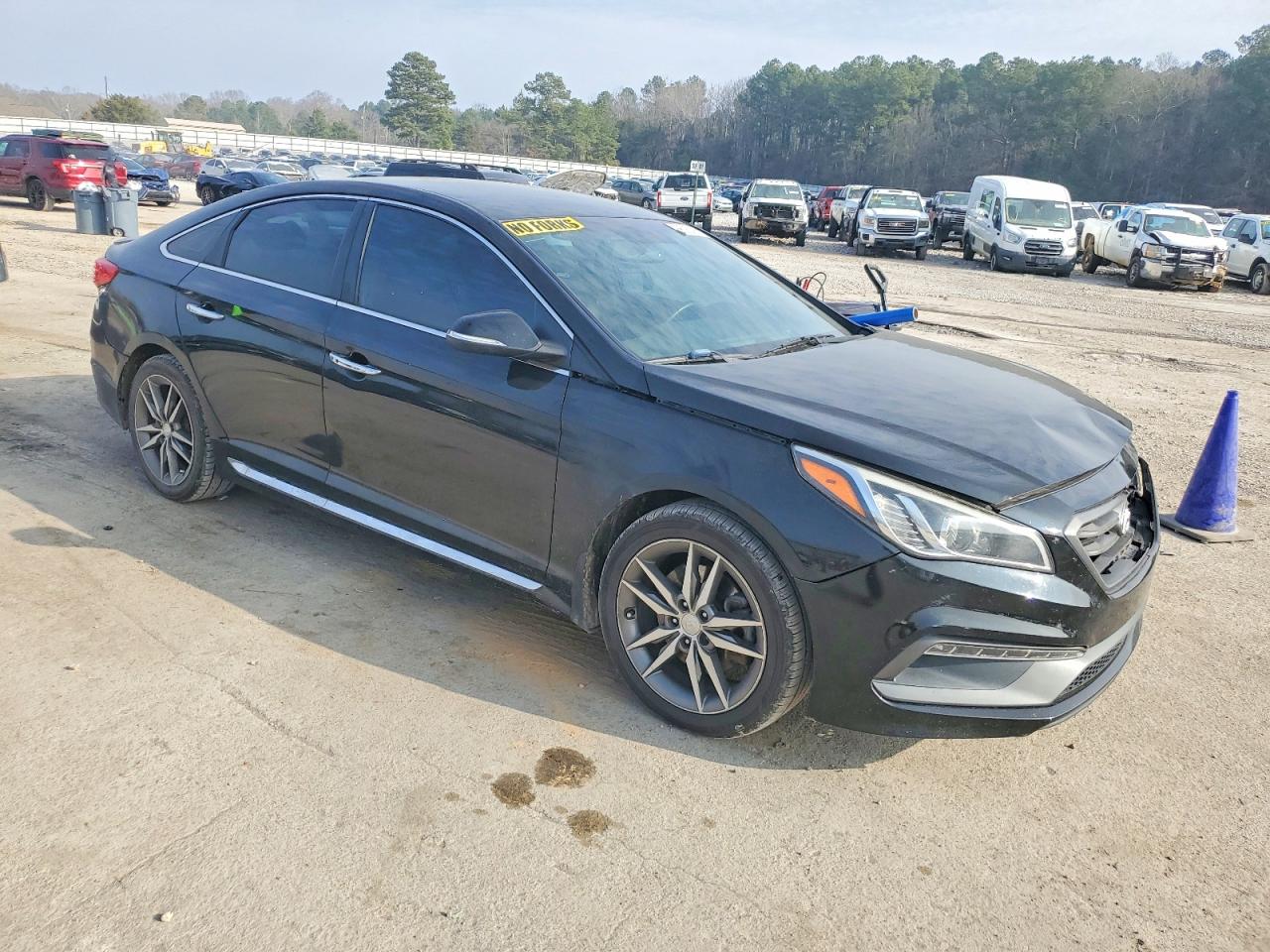 2015 HYUNDAI SONATA SPORT photo 4