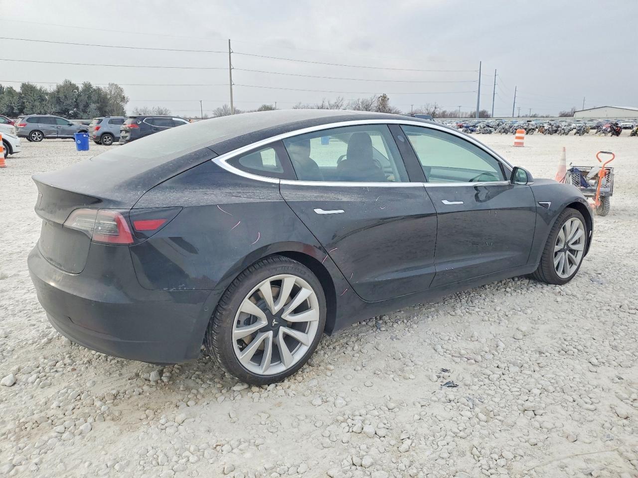 2018 TESLA MODEL 3 photo 3