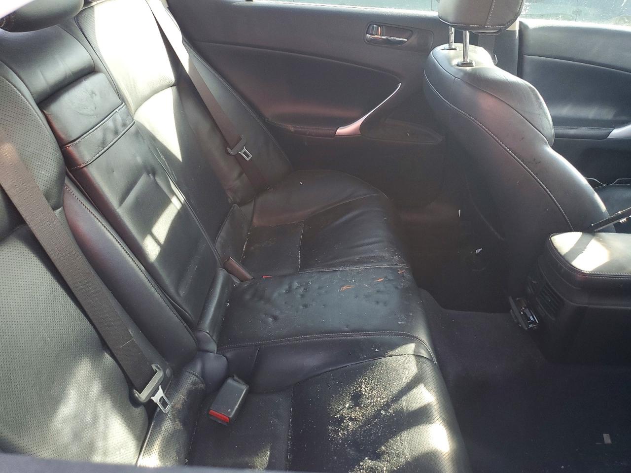 2012 LEXUS IS 250 photo 10