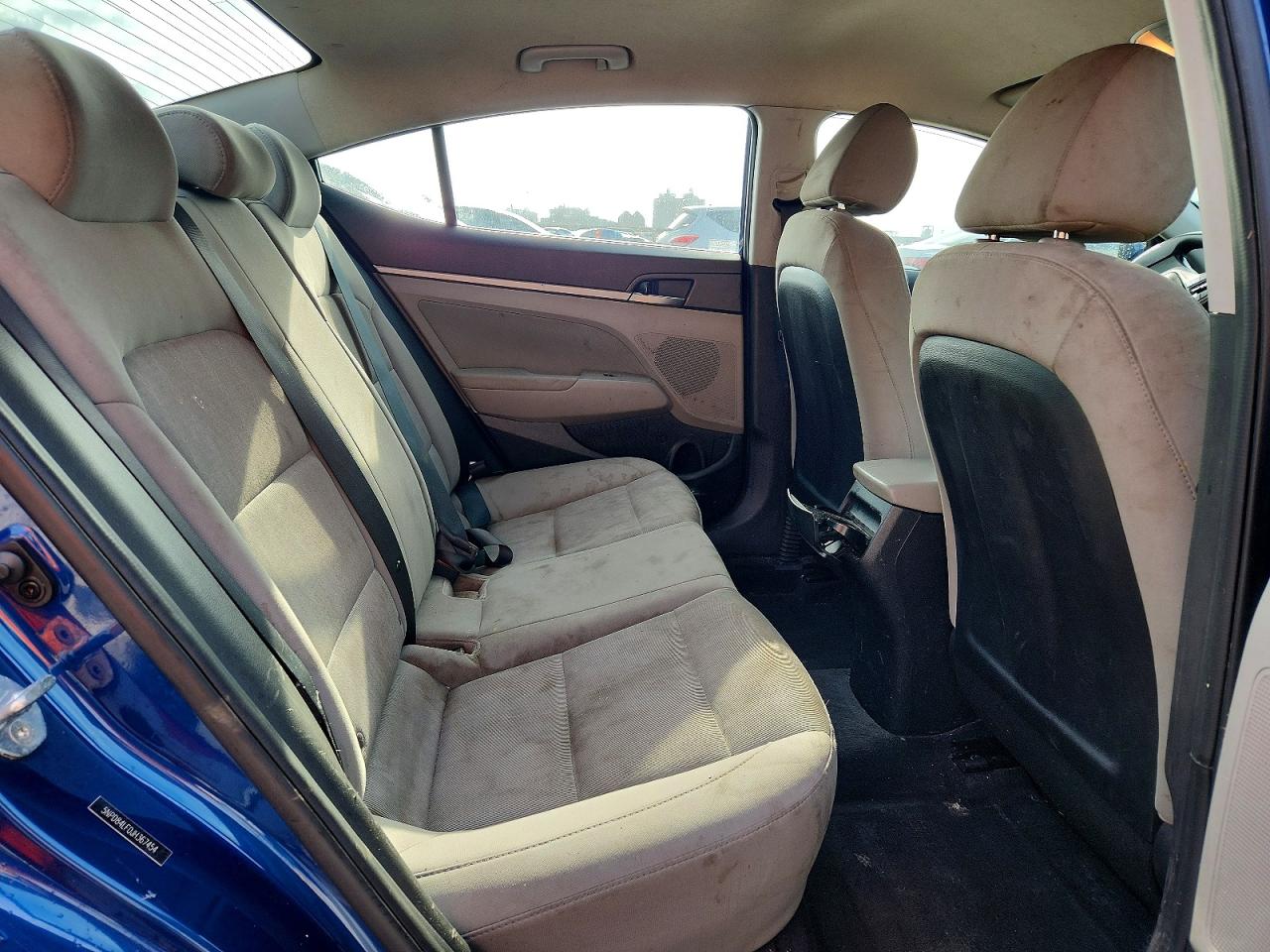 2018 HYUNDAI ELANTRA SEL photo 10
