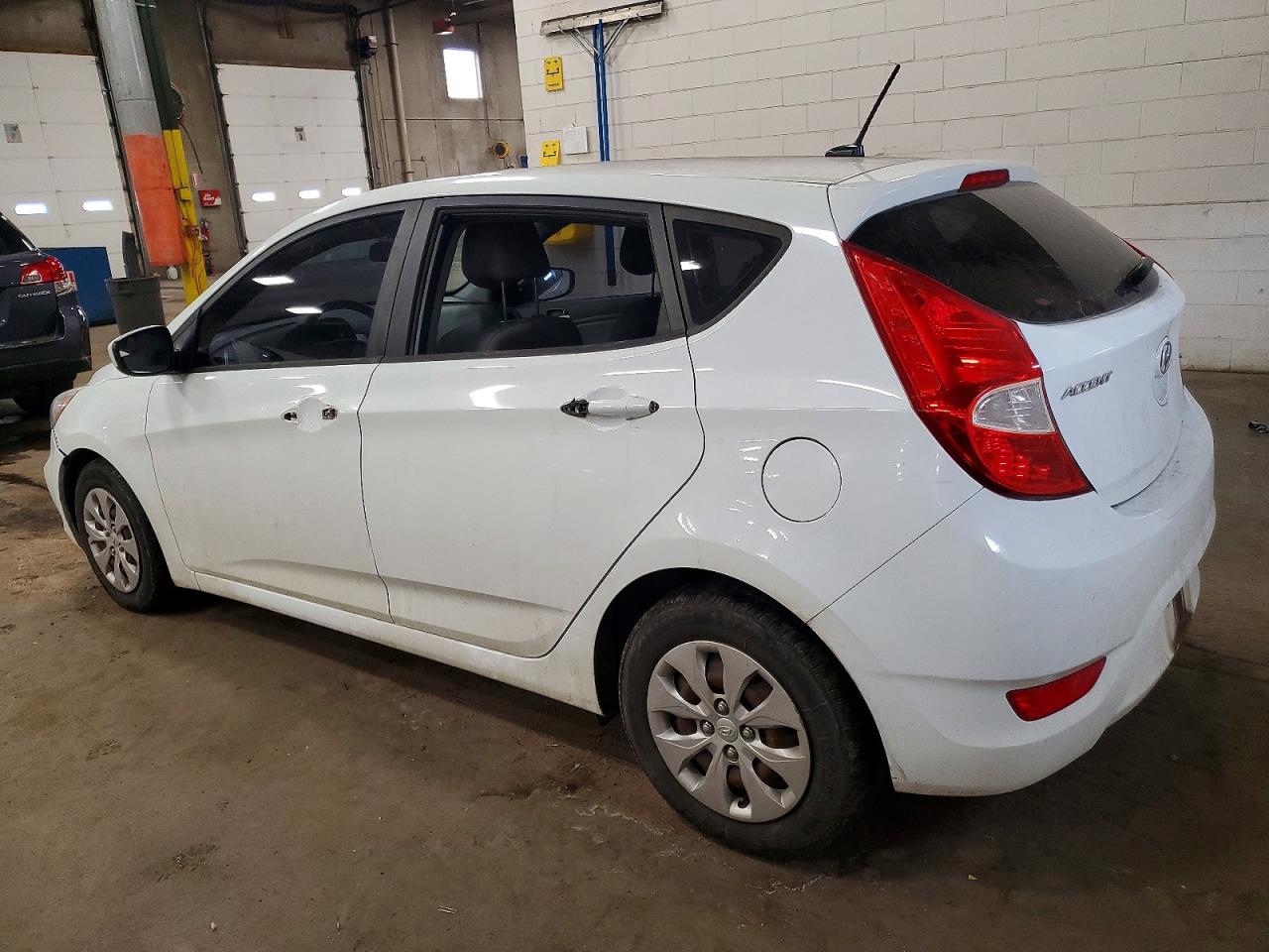 2015 HYUNDAI ACCENT GS photo 2