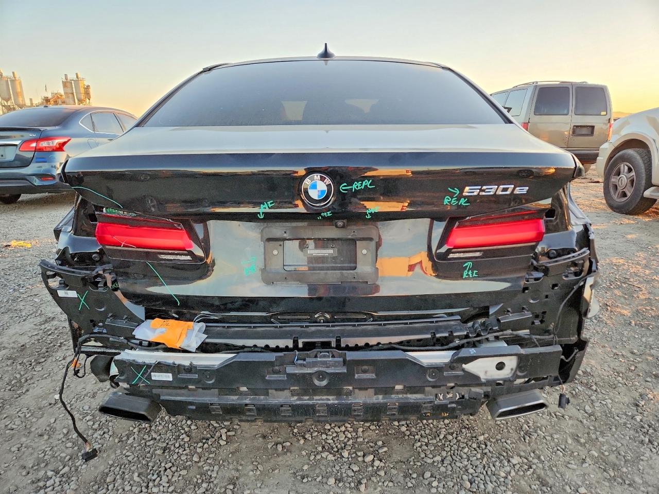2021 BMW 530E photo 6