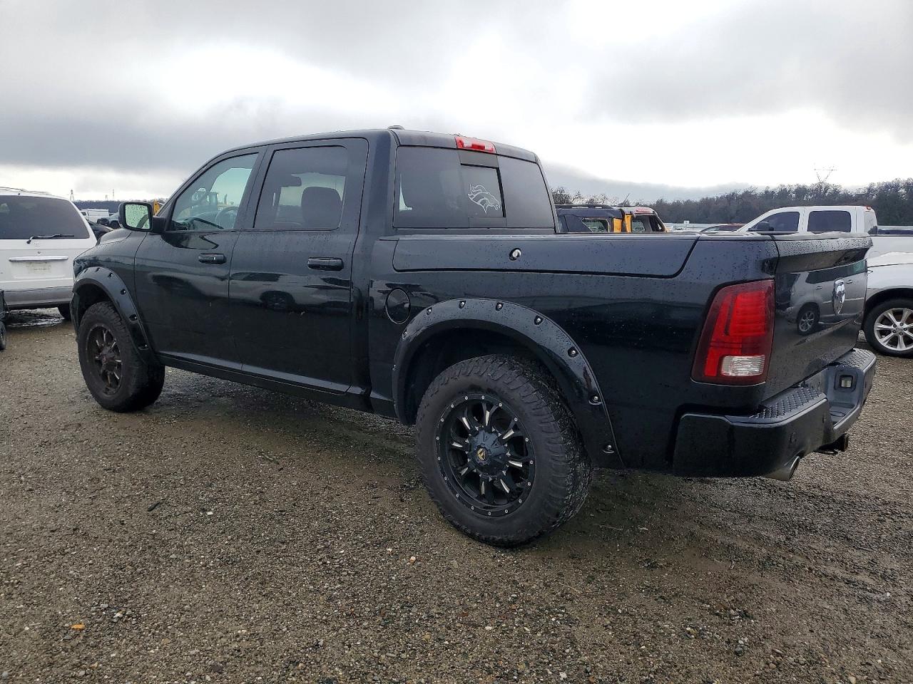 2013 RAM 1500 SPORT photo 2